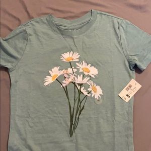 NWT Aeropostale Daisy Shirt